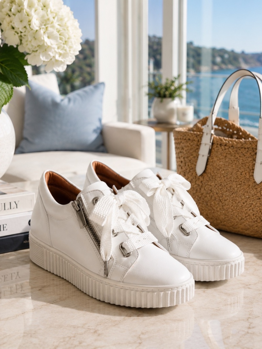 NWB EOS Jovi White Leather Platform Sneakers Size EU 42 | Side Zip | Comfort